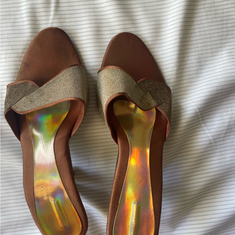Elegant Brown and Gold Women's Mules size 6